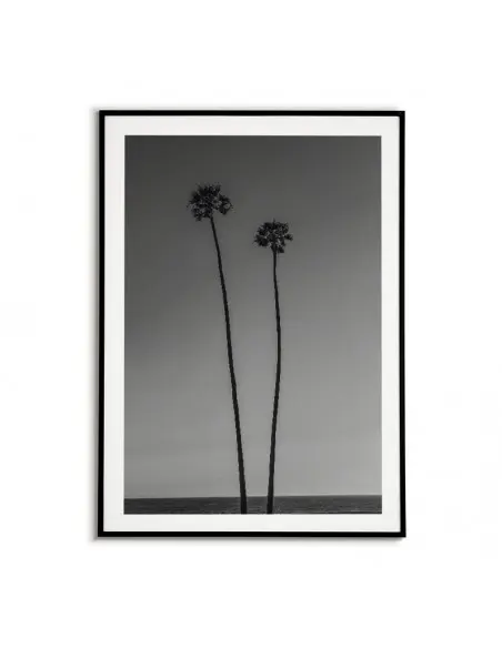 Palmy, plakat, grafika do ramki z widokiem na ocean i rosnące palmy. Nowoczesny plakat.