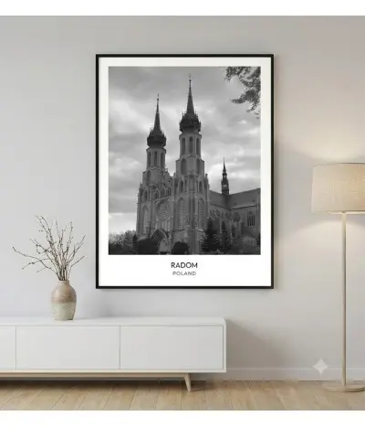 Czarno-biały plakat retro przedstawiający zabytkową katedrę w Radomiu z napisem RADOM POLAND w białym marginesie. 2