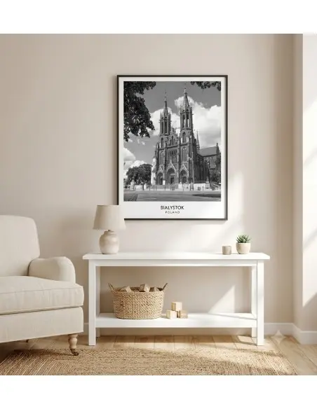 Czarno-biały plakat retro przedstawiający zabytkową katedrę w Białymstoku z napisem BIAŁYSTOK POLAND w białym marginesie. Czarno-biały plakat retro przedstawiający zabytkową katedrę w Białymstoku z napisem BIAŁYSTOK POLAND w białym marginesie.