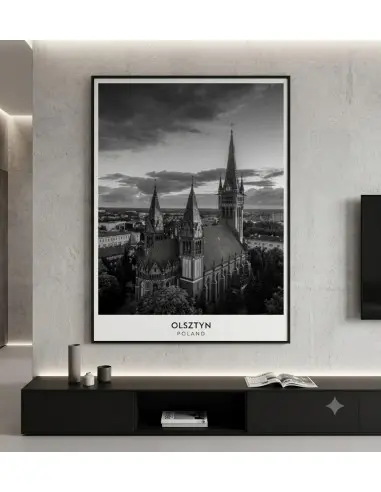 Czarno-biały plakat przedstawiający nocny widok na gotycką katedrę w Olsztynie w Polsce, z napisami OLSZTYN i POLAND u dołu.
