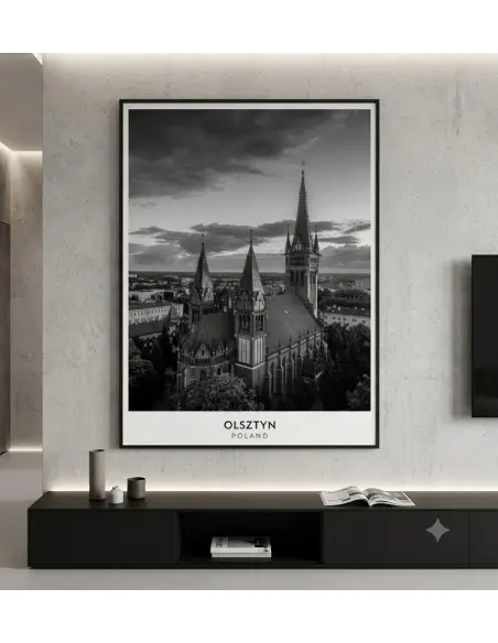 Czarno-biały plakat przedstawiający nocny widok na gotycką katedrę w Olsztynie w Polsce, z napisami OLSZTYN i POLAND u dołu.